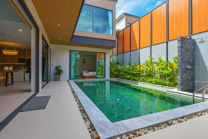 Pool villa for sale / rent at Rawai, Phuket.