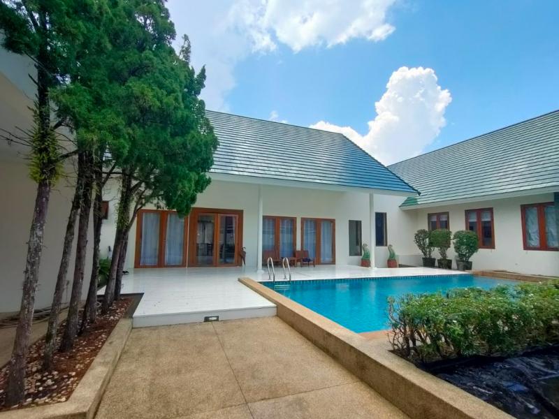 Private pool villa in Top Land near international school and Phuket Town 