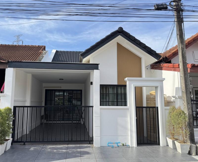 Fully furnished townhouse for rent at Thalang