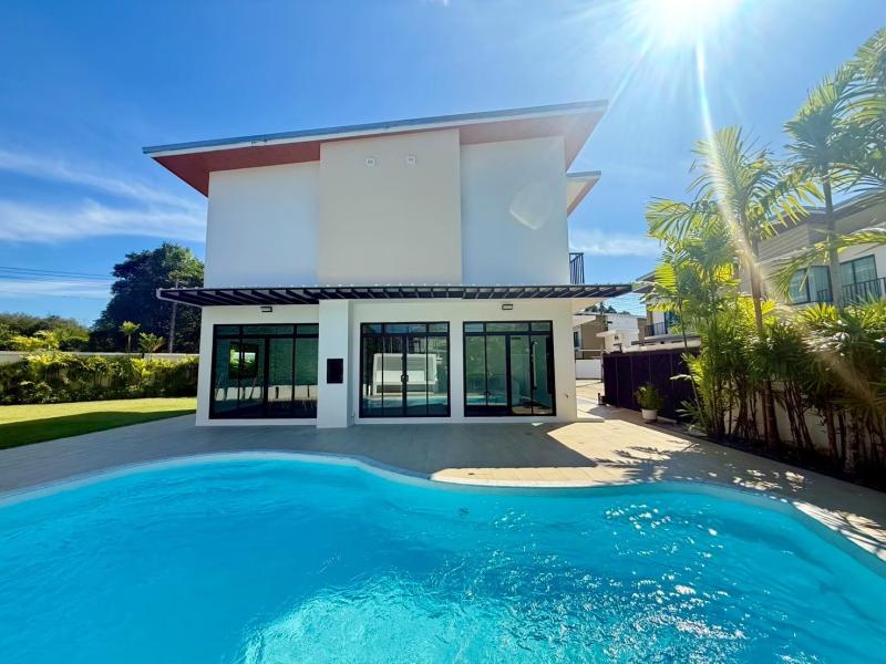 For Sale Private Pool Villa with 3 Bedrooms The Place Thalang